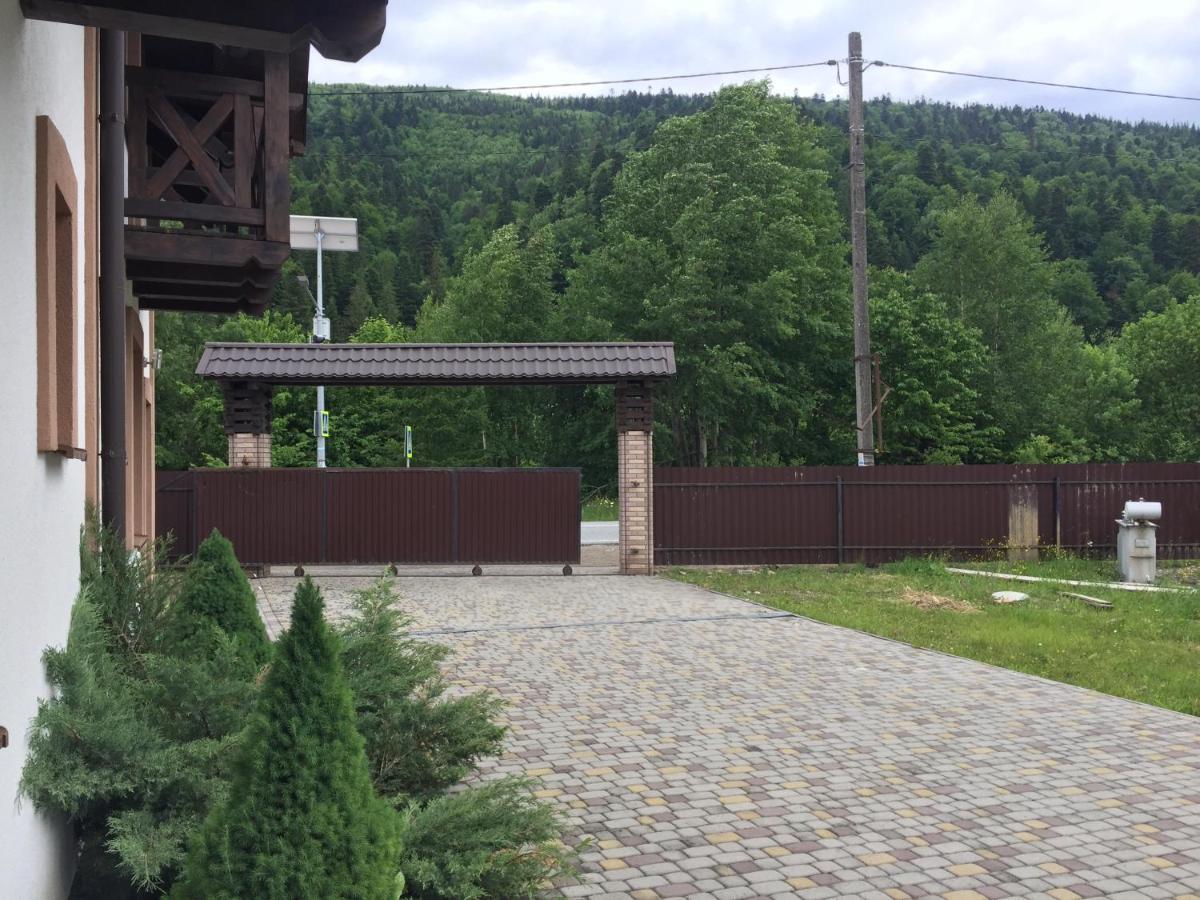 Карпатський Готель Олександрія Mykulychyn Exterior foto